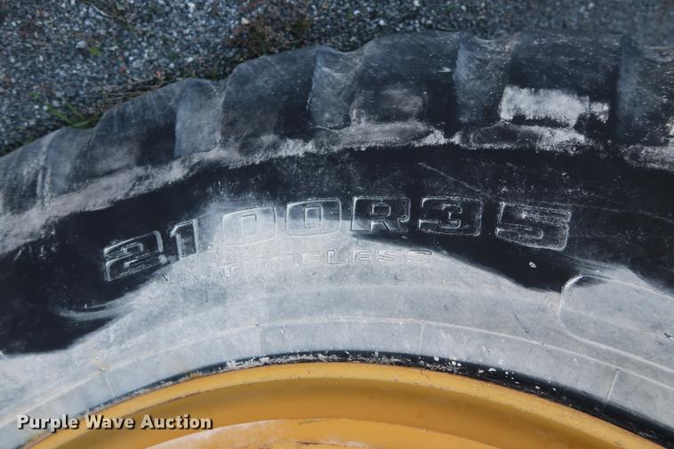 image for item DG3252 1996 Caterpillar 773D haul truck