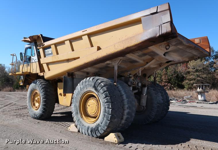 image for item DG3253 1999 Caterpillar 773D haul truck
