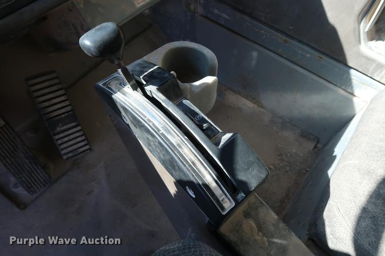 image for item DG3253 1999 Caterpillar 773D haul truck