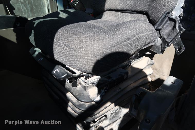 image for item DG3253 1999 Caterpillar 773D haul truck