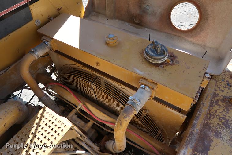 image for item DG3253 1999 Caterpillar 773D haul truck