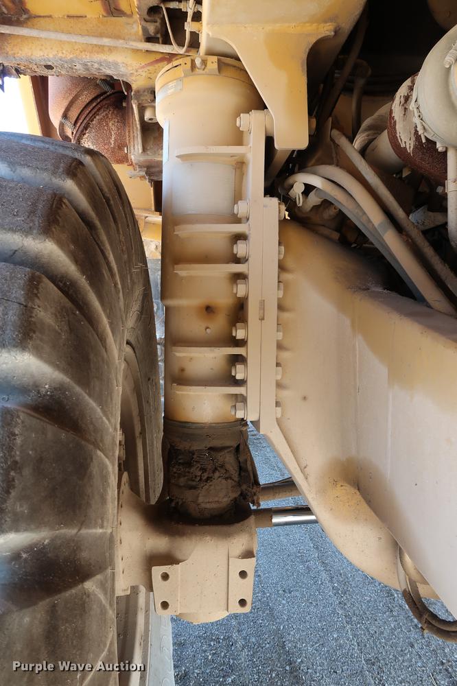 image for item DG3253 1999 Caterpillar 773D haul truck