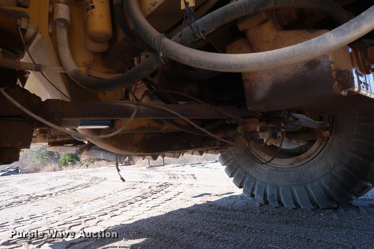image for item DG3253 1999 Caterpillar 773D haul truck