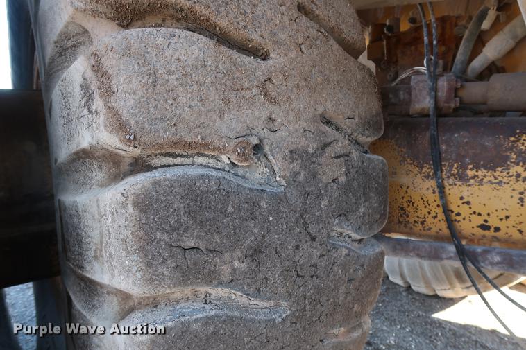 image for item DG3253 1999 Caterpillar 773D haul truck