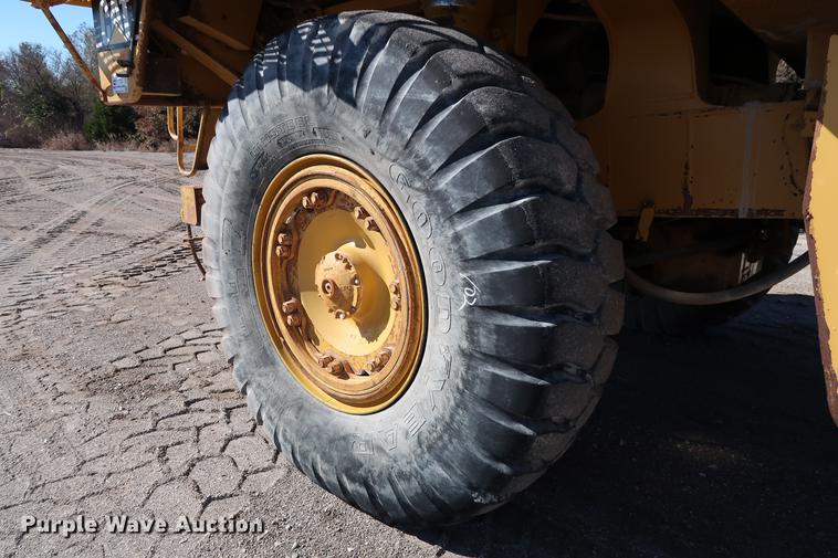 image for item DG3253 1999 Caterpillar 773D haul truck