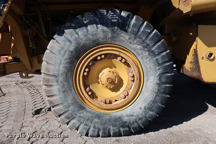 image for item DG3253 1999 Caterpillar 773D haul truck