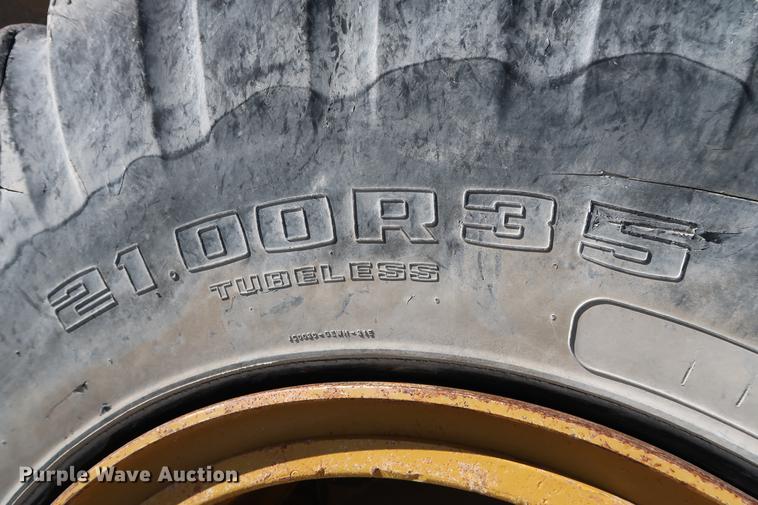 image for item DG3253 1999 Caterpillar 773D haul truck