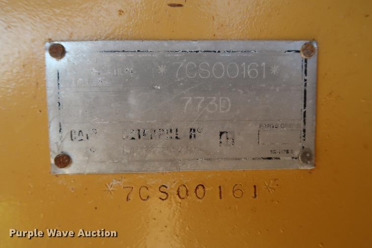 image for item DG3253 1999 Caterpillar 773D haul truck