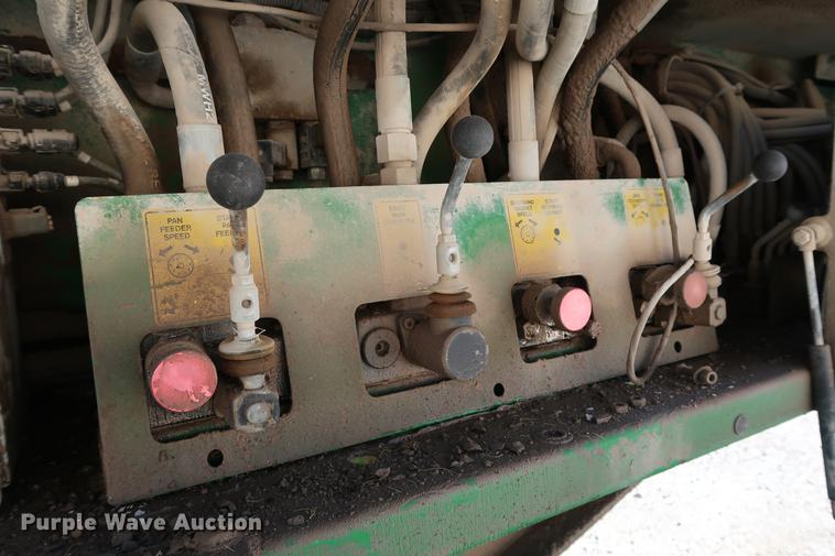 image for item DG3255 2011 McCloskey I54 crusher