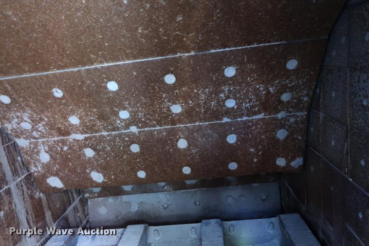 image for item DG3255 2011 McCloskey I54 crusher