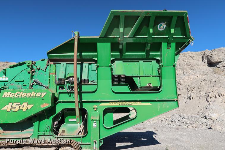 image for item DG3255 2011 McCloskey I54 crusher