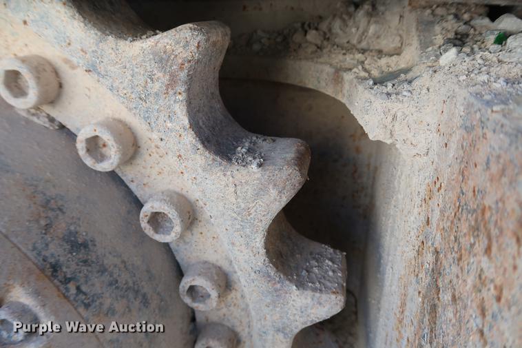 image for item DG3255 2011 McCloskey I54 crusher