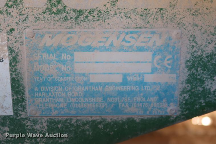 image for item DG3255 2011 McCloskey I54 crusher