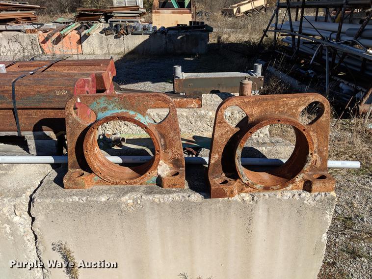 image for item DG3255 2011 McCloskey I54 crusher