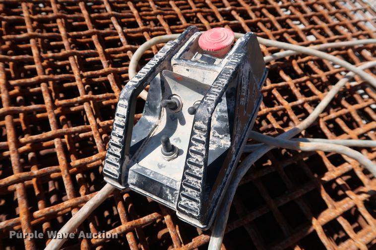 image for item DG3256 2012 McCloskey S190-3D screener