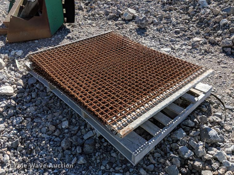 image for item DG3256 2012 McCloskey S190-3D screener