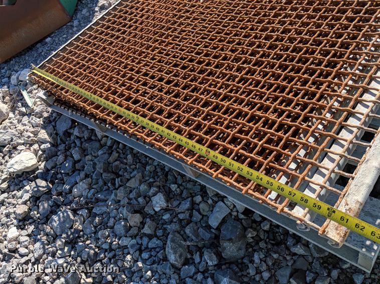 image for item DG3256 2012 McCloskey S190-3D screener