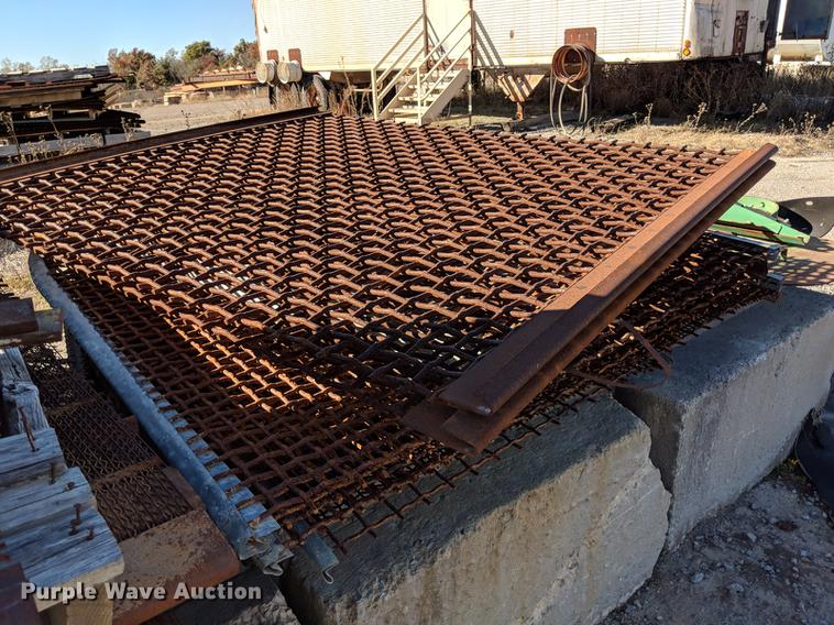 image for item DG3256 2012 McCloskey S190-3D screener