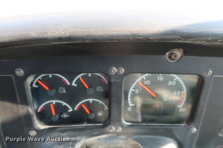 image for item DG3258 2002 Caterpillar 730 articulated haul truck