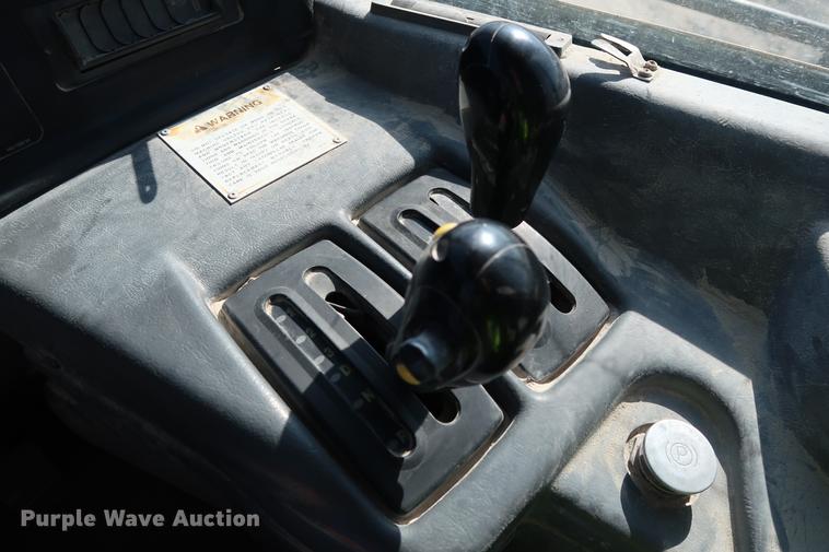 image for item DG3258 2002 Caterpillar 730 articulated haul truck