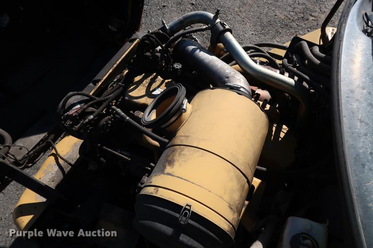 image for item DG3258 2002 Caterpillar 730 articulated haul truck