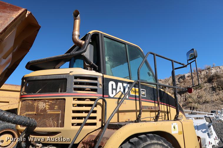 image for item DG3258 2002 Caterpillar 730 articulated haul truck