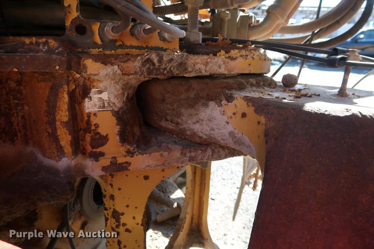 image for item DG3258 2002 Caterpillar 730 articulated haul truck