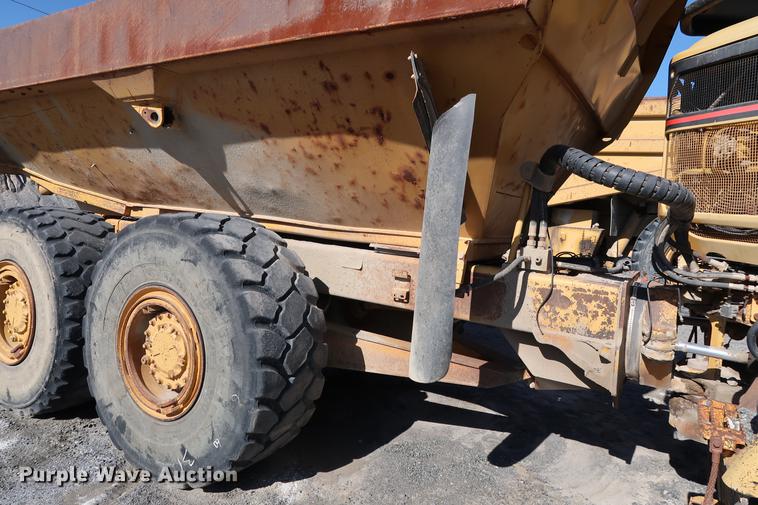 image for item DG3258 2002 Caterpillar 730 articulated haul truck