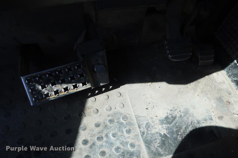 image for item DG3259 2005 Caterpillar 730 articulated haul truck