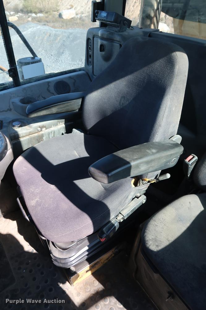 image for item DG3259 2005 Caterpillar 730 articulated haul truck