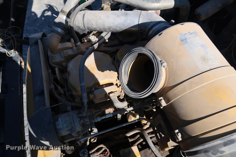 image for item DG3259 2005 Caterpillar 730 articulated haul truck