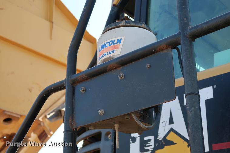 image for item DG3259 2005 Caterpillar 730 articulated haul truck