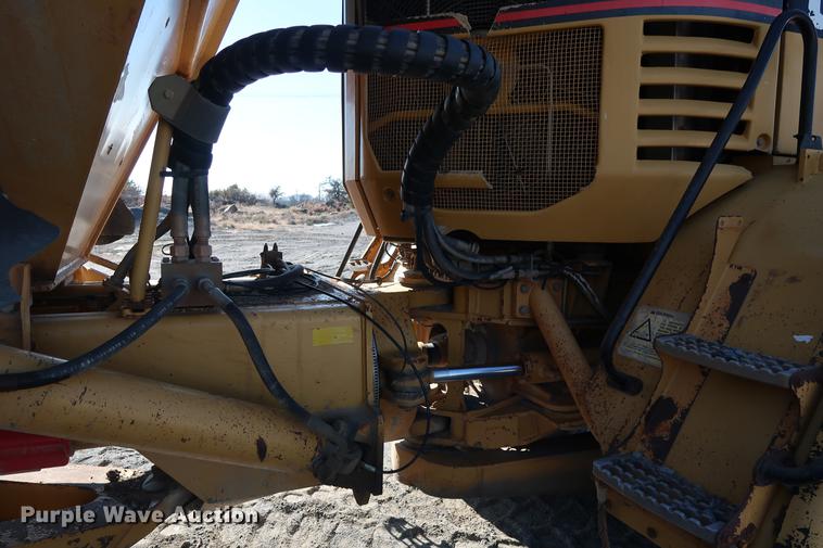 image for item DG3259 2005 Caterpillar 730 articulated haul truck