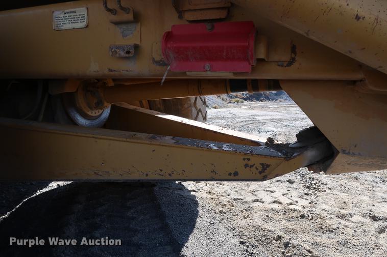 image for item DG3259 2005 Caterpillar 730 articulated haul truck