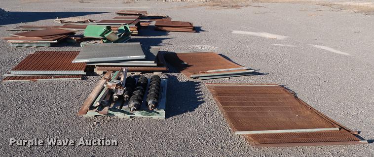 image for item DG3260 2011 McCloskey S190 screener