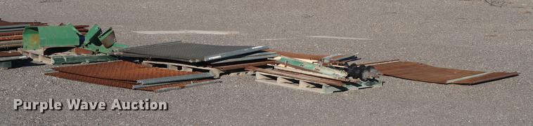 image for item DG3260 2011 McCloskey S190 screener