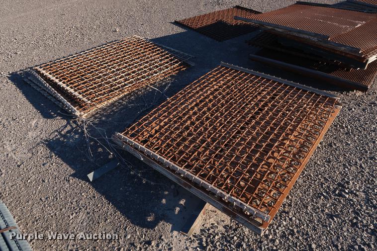 image for item DG3260 2011 McCloskey S190 screener