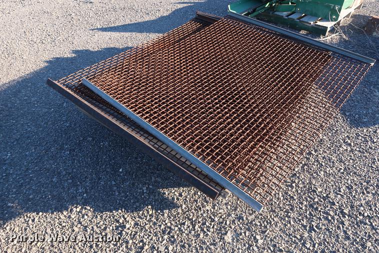 image for item DG3260 2011 McCloskey S190 screener