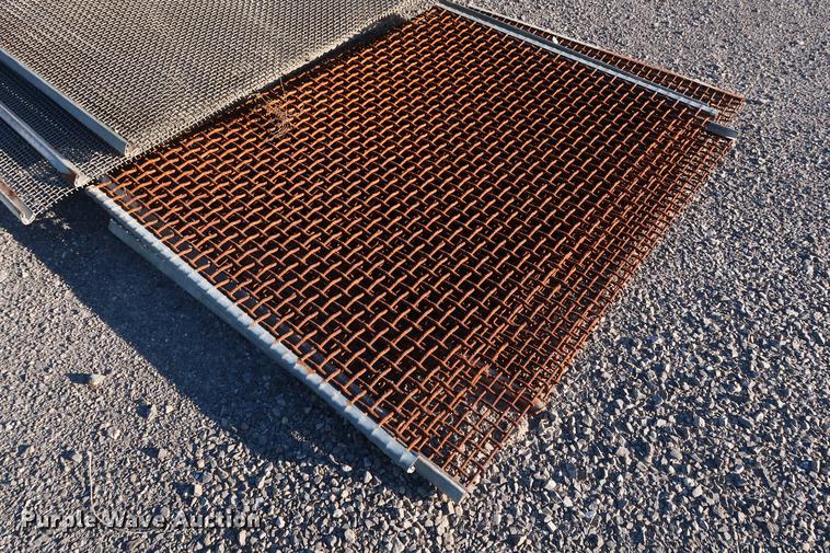 image for item DG3260 2011 McCloskey S190 screener