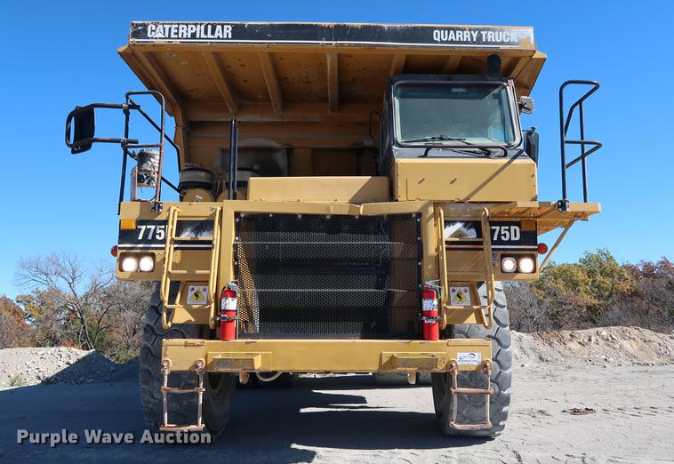 image for item DG3262 2000 Caterpillar 775D haul truck