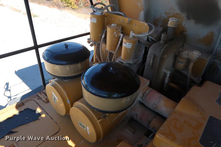 image for item DG3262 2000 Caterpillar 775D haul truck