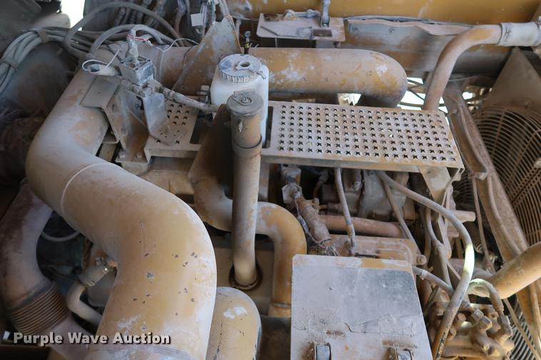 image for item DG3262 2000 Caterpillar 775D haul truck