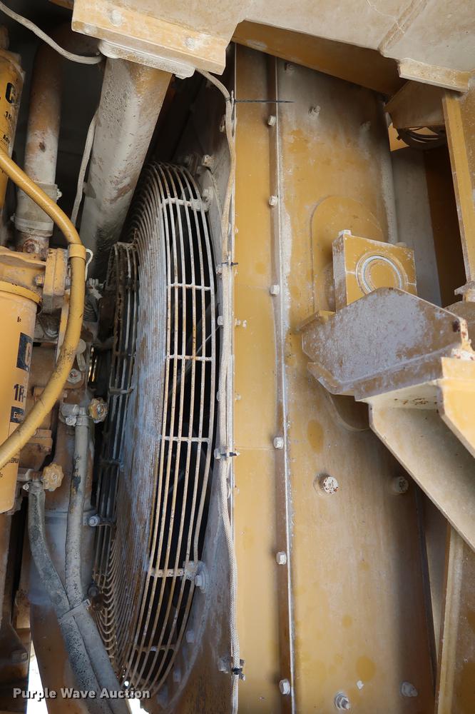 image for item DG3262 2000 Caterpillar 775D haul truck