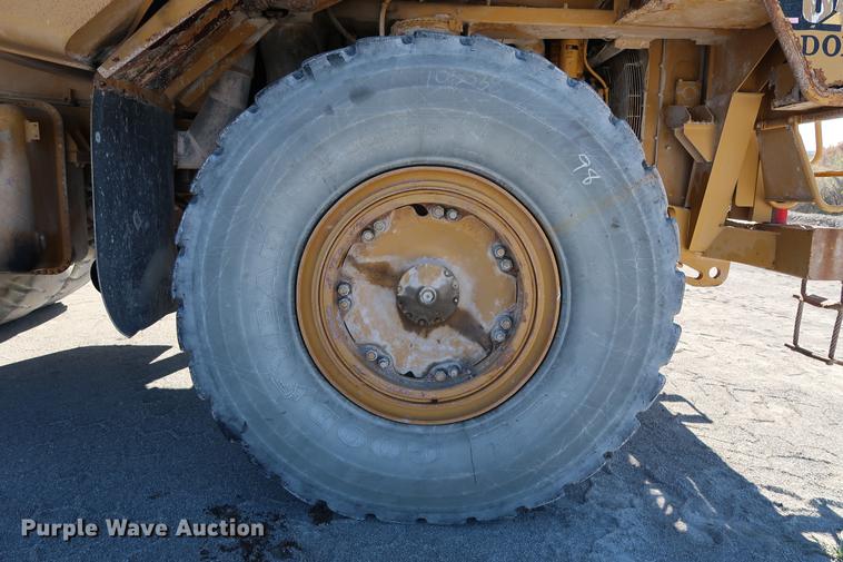 image for item DG3262 2000 Caterpillar 775D haul truck