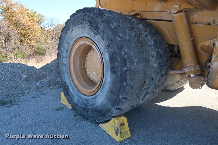 image for item DG3262 2000 Caterpillar 775D haul truck