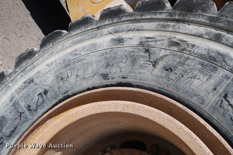 image for item DG3262 2000 Caterpillar 775D haul truck