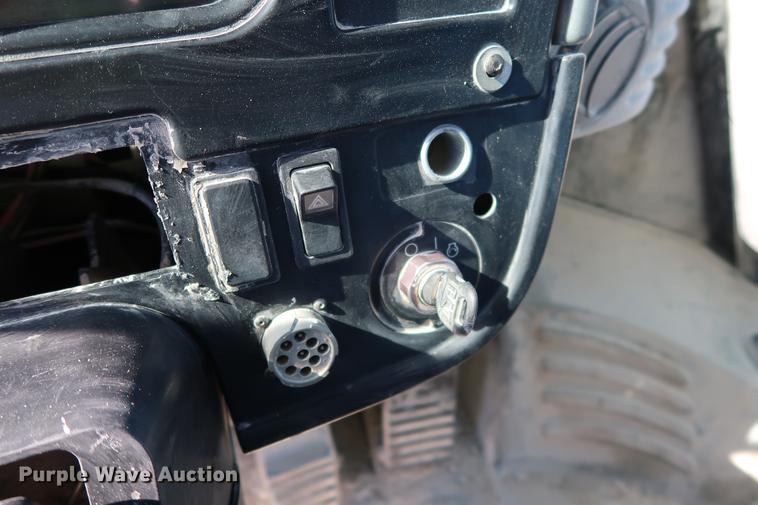 image for item DG3263 2002 Caterpillar 980G Series II wheel loader