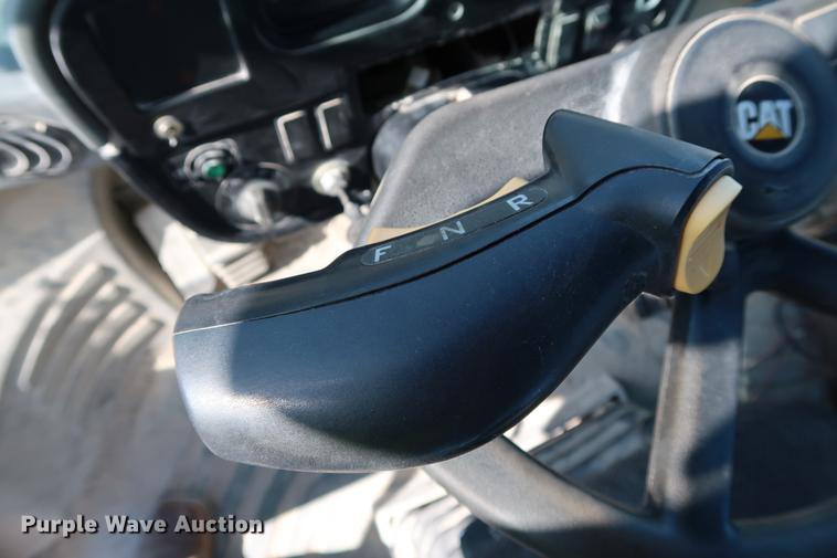 image for item DG3263 2002 Caterpillar 980G Series II wheel loader