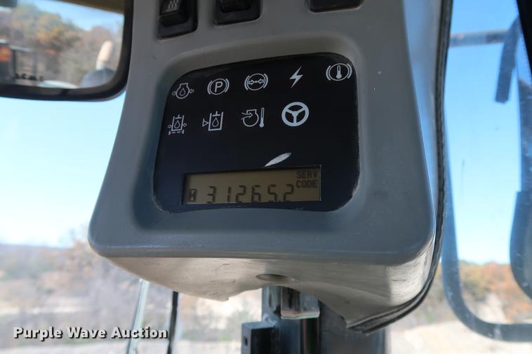 image for item DG3263 2002 Caterpillar 980G Series II wheel loader