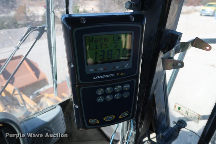 image for item DG3263 2002 Caterpillar 980G Series II wheel loader